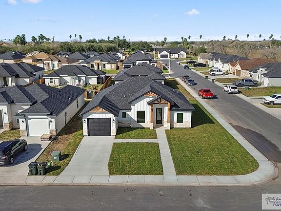 3rd image of 498 Marcelo St
