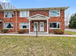 5084 Kintyre Ln, Brighton, MI