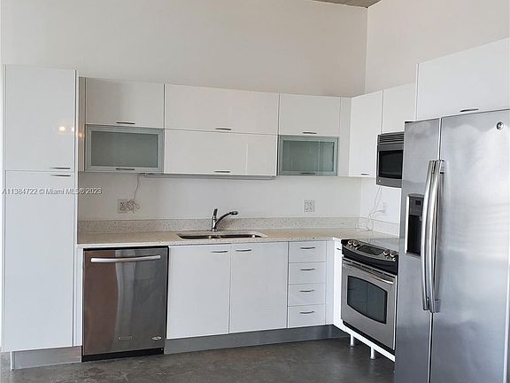 4th image of 133 NE 2nd Ave APT 2115