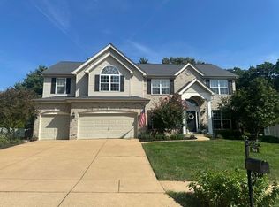 504 Stirling Place Dr, Ballwin, MO 63021