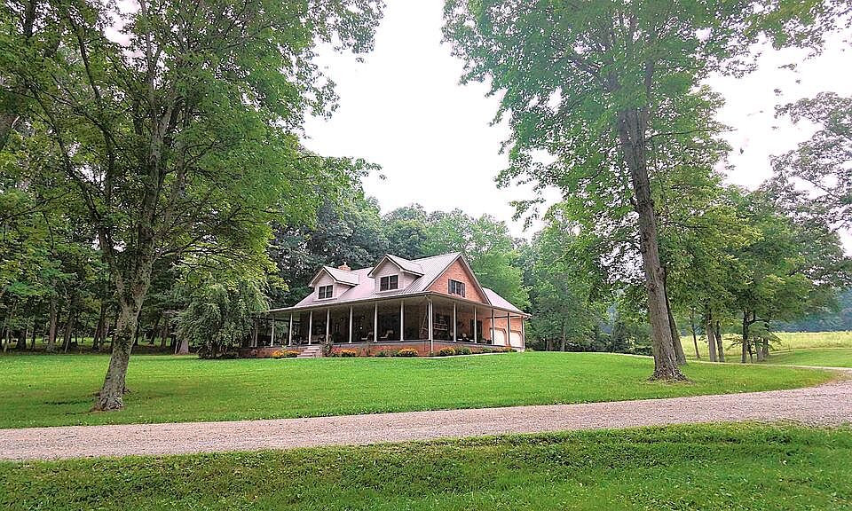 1st image of 226 Greenwood Dr