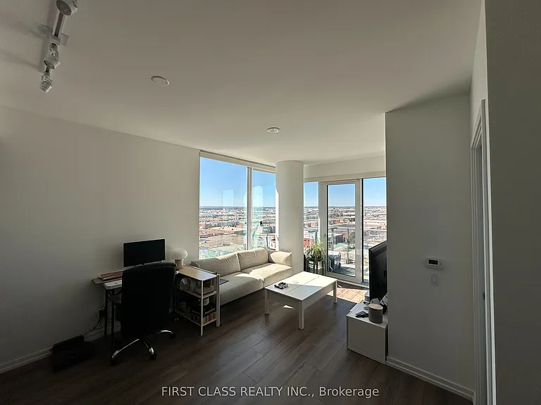 1000 Portage Pkwy #911 — Photo 4