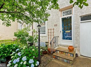 215 Krams Ave, Philadelphia, PA 19127