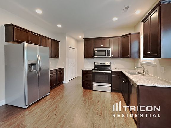 5th image of 268 Moonstone Ct