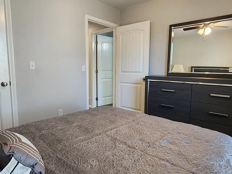 4321 W Reno St — Photo 10