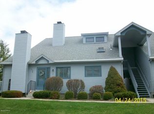 6 Pondview Dr #C, Pittsfield, MA 01201