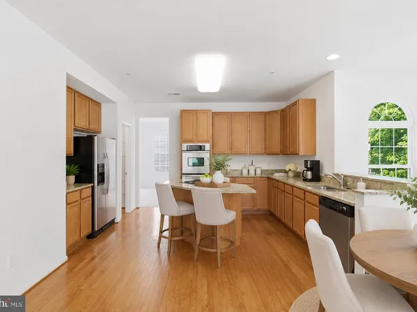 8114 Holly Ln, Clinton, MD 20735