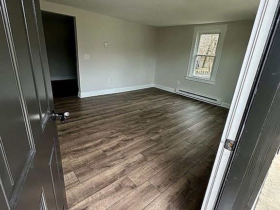 4th image of 10 Antone Ave