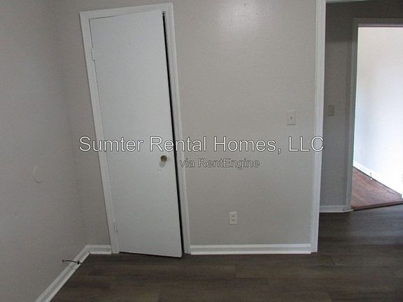 5th image of 207 Montreat St