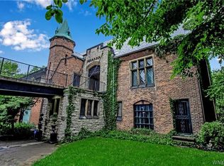 21 Mayfair Ln, Buffalo, NY 14201