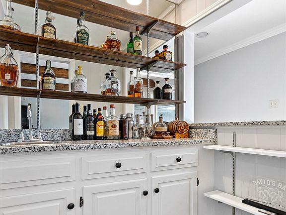 5th image of 7116 Hunters Ridge Dr