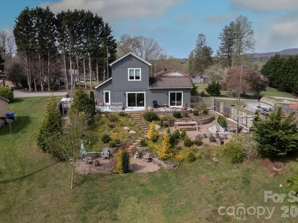 239 Ashworth Ave, Brevard, NC 28712