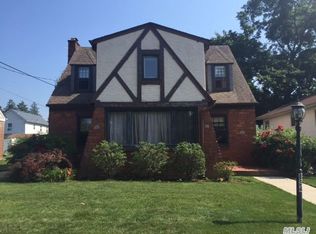 834 Barth Dr, Baldwin, NY 11510
