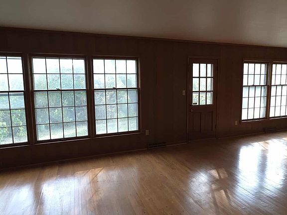 2nd image of 3839 W 95th Ter