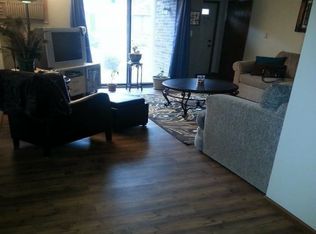 6600 Mariner Dr, Racine, WI 53406