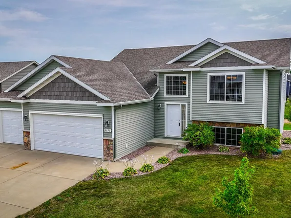 2296 Vermont Dr, Sartell, MN 56377