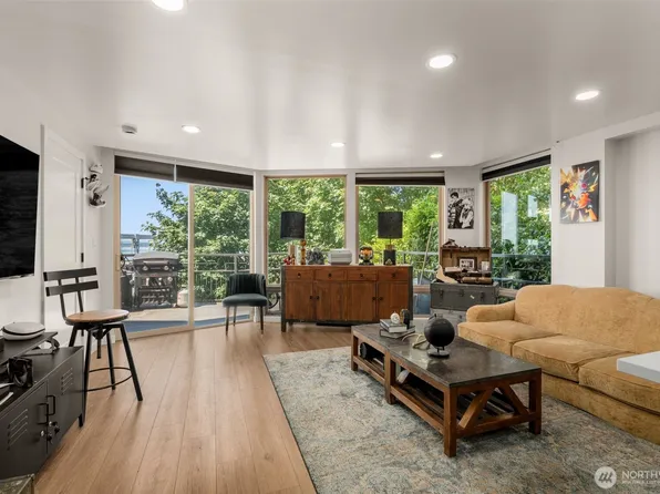507 W Mercer St #401, Seattle, WA 98119