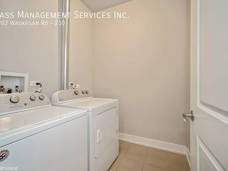 1202 Waukegan Rd, Glenview, IL — Photo 72