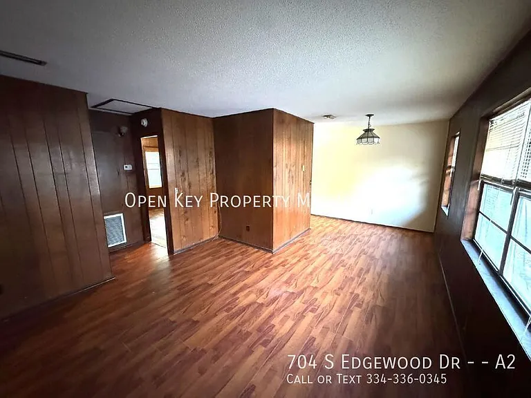 704 S Edgewood Dr #A2 — Photo 2