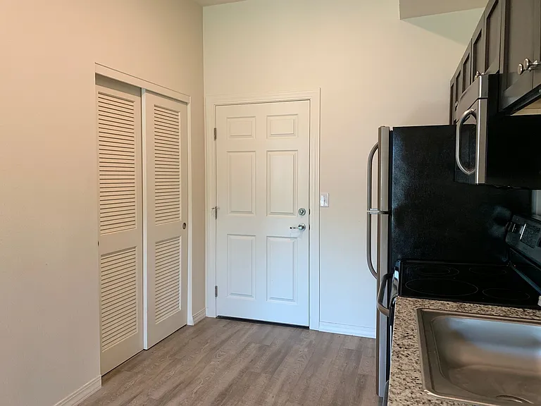 G1510 - Herby — Photo 3