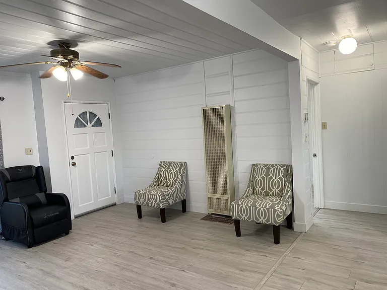 4208 Tuller Ave — Photo 10