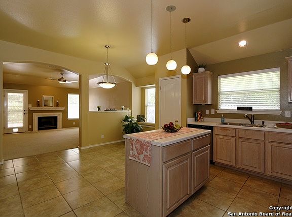 3rd image of 3103 Arts Cir