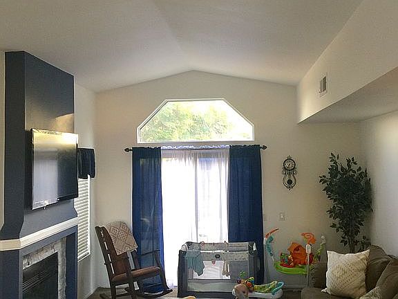 5th image of 26031 Summer Dawn Ct
