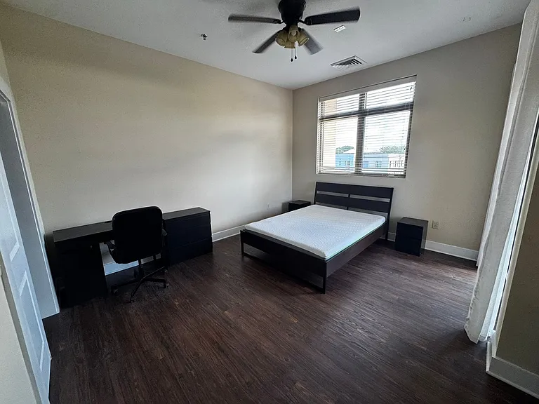 Fully Furnished Room Rentals with Utilities Included! Now Pre Leasing! — Photo 7