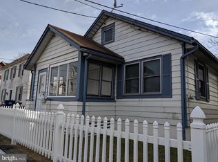 18 Jefferson St, Riverside, NJ 08075