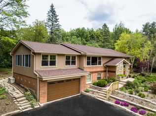 505 Lakepoint Dr, Barrington, IL 60010