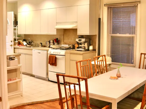 38 Richardson Street image 1 of 13