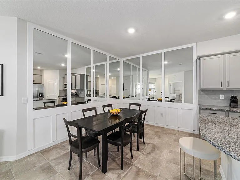 5358 NW 48th Pl — Photo 12