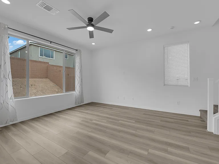 10239 Estancia Hill St — Photo 17