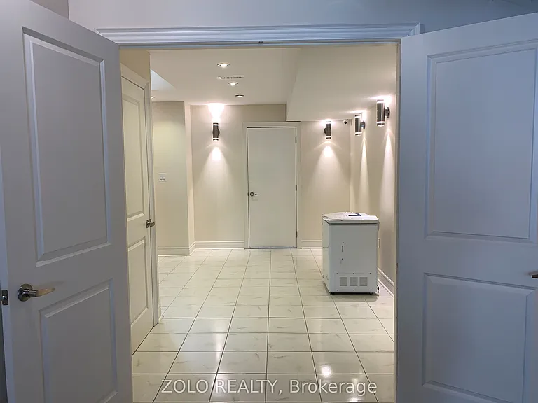 64 Cayton Cres — Photo 23