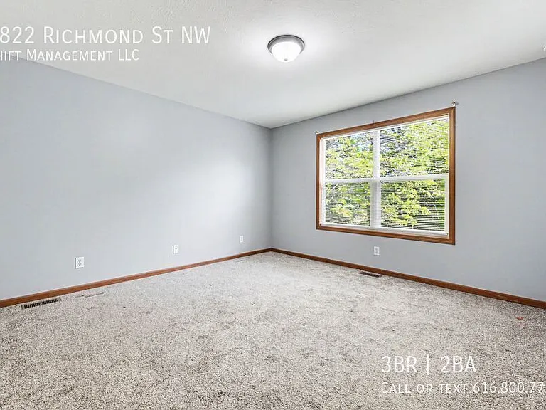 3822 Richmond St NW — Photo 9