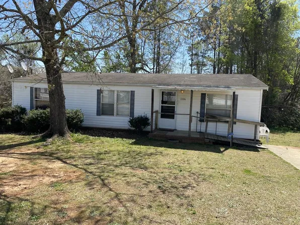 204 Moss Creek Ln, Greenwood, SC 29646
