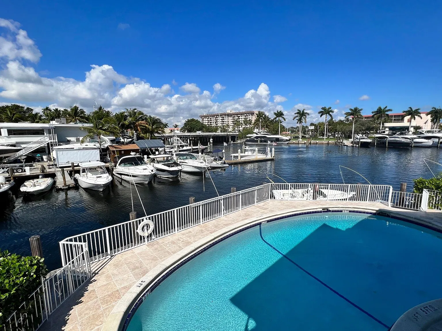 Pompano Harbor Apartments — Photo 3