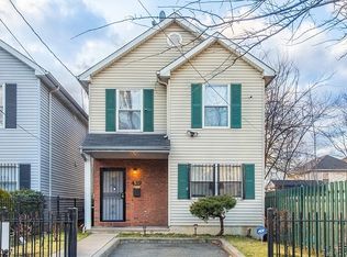 439 S 17th St, Newark, NJ