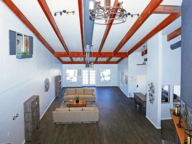 Lake Charlotte Apartments — Photo 16
