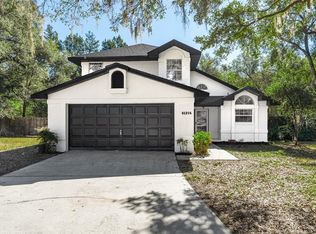 1216 Linmar Ave, Fruitland Park, FL 34731