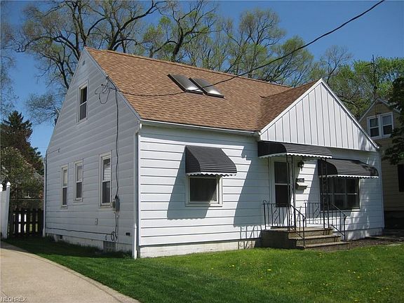 3rd image of 875 Ute Ave
