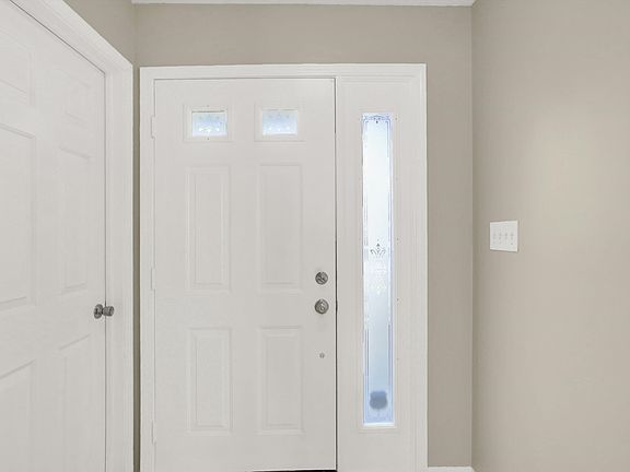 5th image of 11830 Calzia Ln