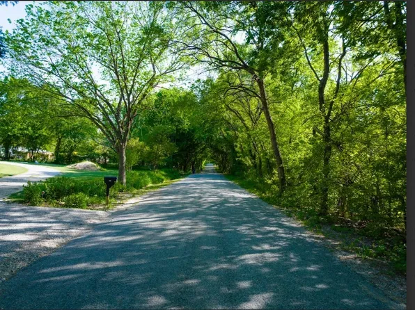 642 Smith Oak Rd, Sherman, TX 75090