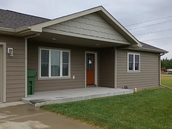 813 W Grandview St, Sutton, NE 68979