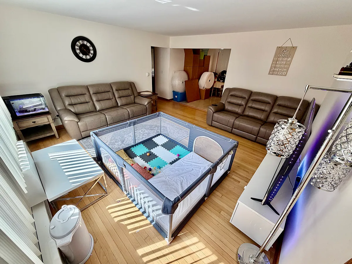 Photo 2 of 13 - 5450 W Higgins Ave #6 - Chicago, IL Building Photo - 5450 W Higgins Ave #6