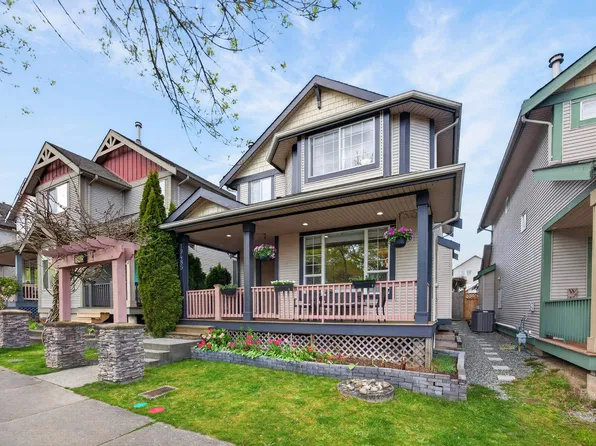19485 66a Ave, Surrey, BC V4N 0C3