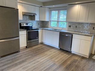 11 C St, Cranston, RI 02920