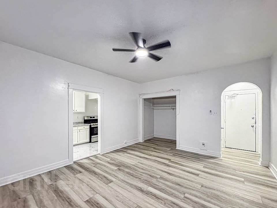 1st image of 916 Grattan St #U202
