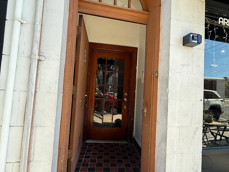 516 Anderson Ave #2 — Photo 2