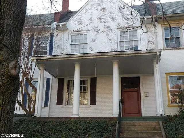 Photo 1 of 4 - 1115 W Grace St - Richmond, VA Primary Photo - 1115 W Grace St